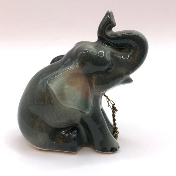 Adorable ELEPHANT Figurine Missing Her Baby Vintage - Picture 6 of 8